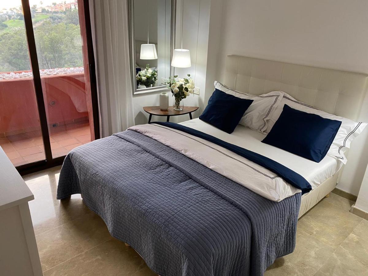 15 First Line Penthouse With Wonderful Seaview Near Duquesa Golf Manilva Andalucia Apartment Екстериор снимка